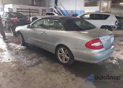 2008 Mercedes-Benz Clk 350 z USA, uszkodzony, nr VIN WDBTK56F98T089687